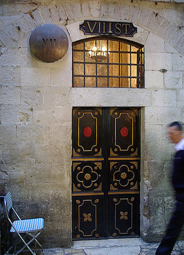 Via dolorosa Station VII